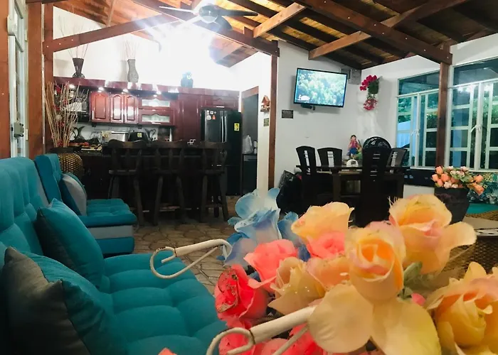 Hermosa Casa De Campo Grande Con Aire Acon,Wifi,Piscina,Billar !Villa Ensueno !
