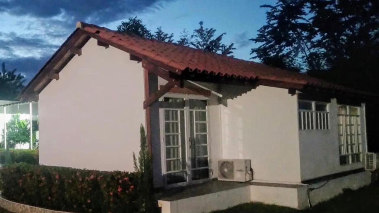 Holiday home Hermosa Grande Con Aire Acon,wifi,piscina,billar !villa Ensueno ! Carmen de Apicala