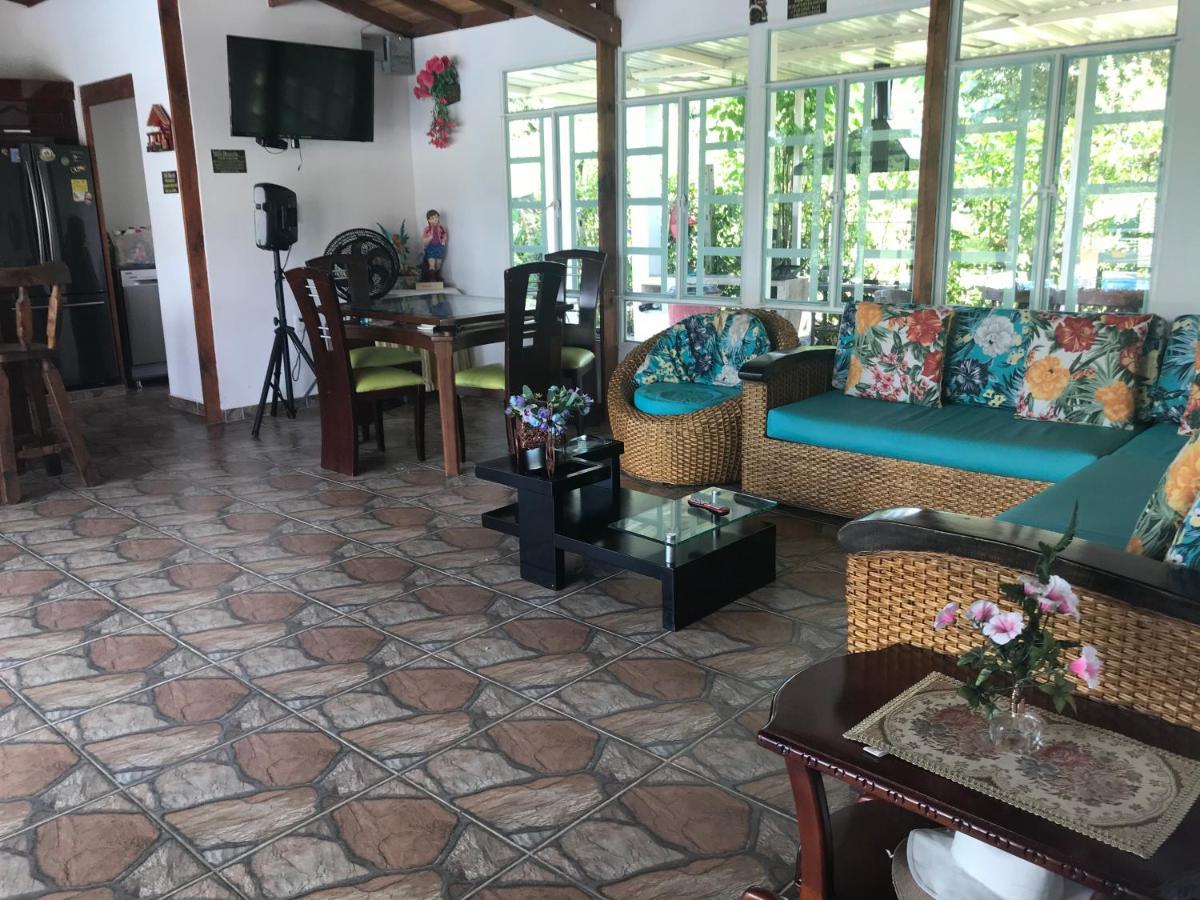Hermosa Grande Con Aire Acon,wifi,piscina,billar !villa Ensueno ! *