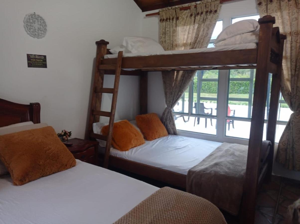 Hermosa Grande Con Aire Acon,wifi,piscina,billar !villa Ensueno ! Carmen de Apicala