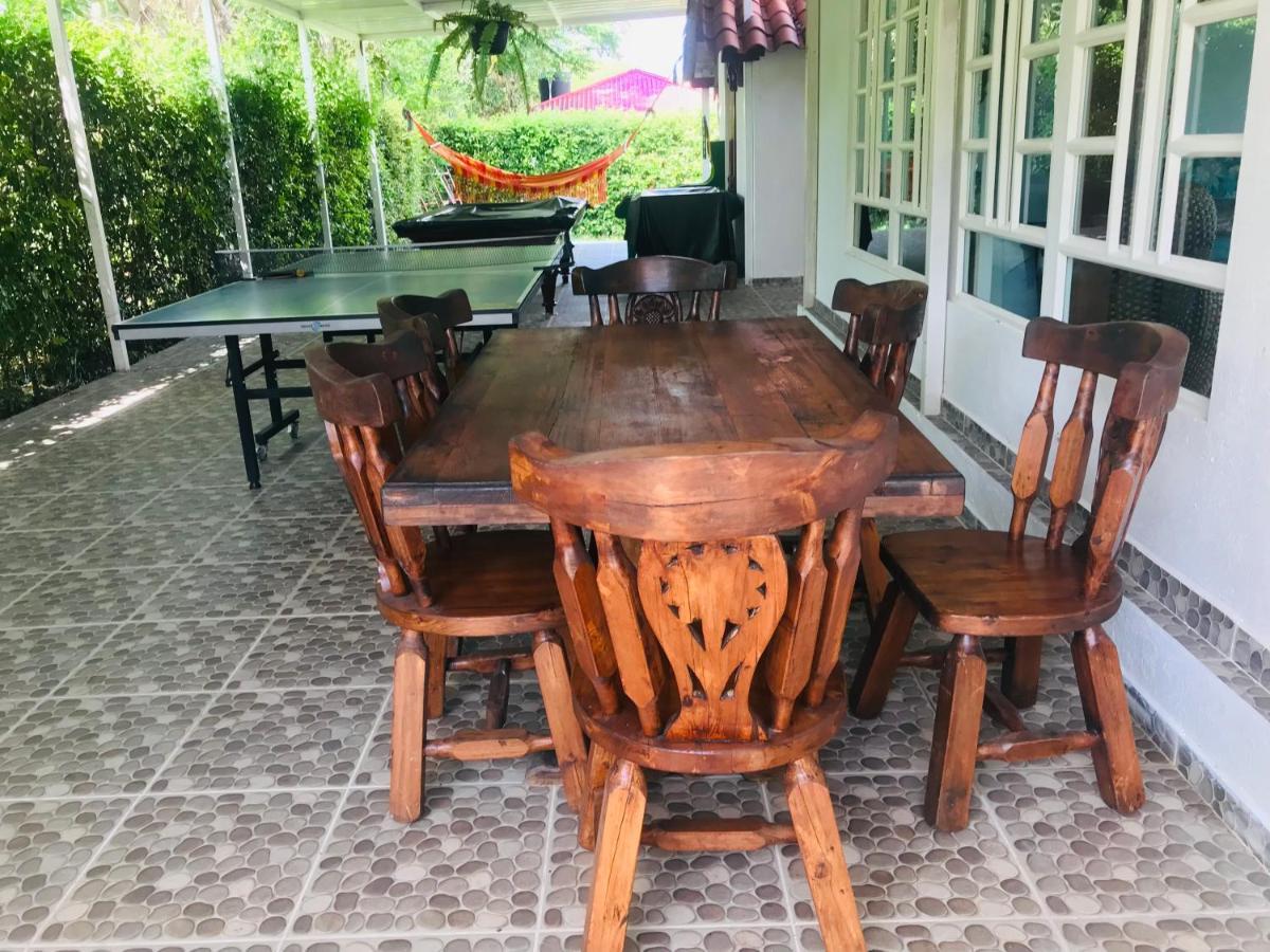 Hermosa Grande Con Aire Acon,wifi,piscina,billar !villa Ensueno ! * Carmen de Apicala